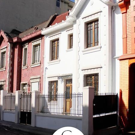 Casa Roble Hostal Boutique Сантьяго Экстерьер фото