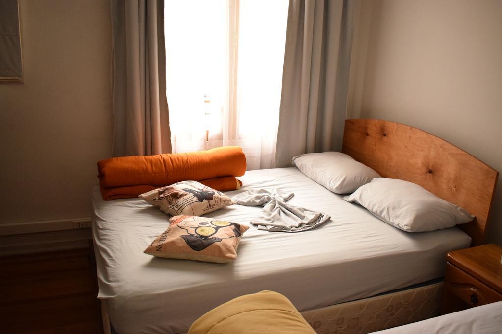 Casa Roble Hostal Boutique Сантьяго Экстерьер фото