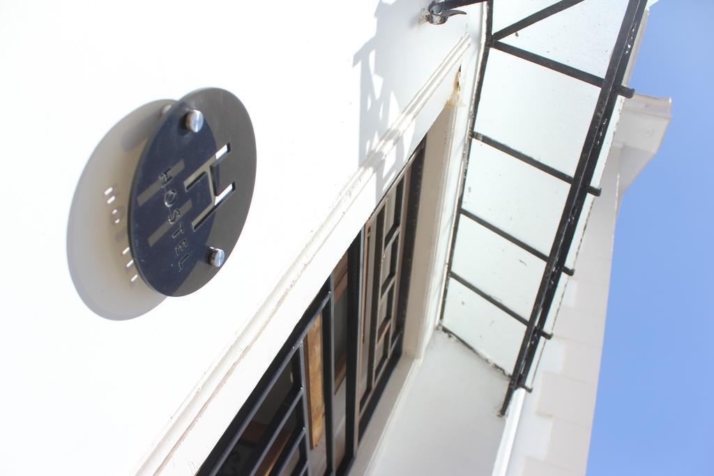 Casa Roble Hostal Boutique Сантьяго Экстерьер фото
