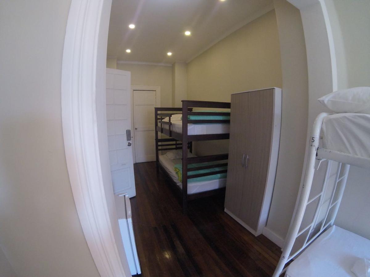Casa Roble Hostal Boutique Сантьяго Экстерьер фото
