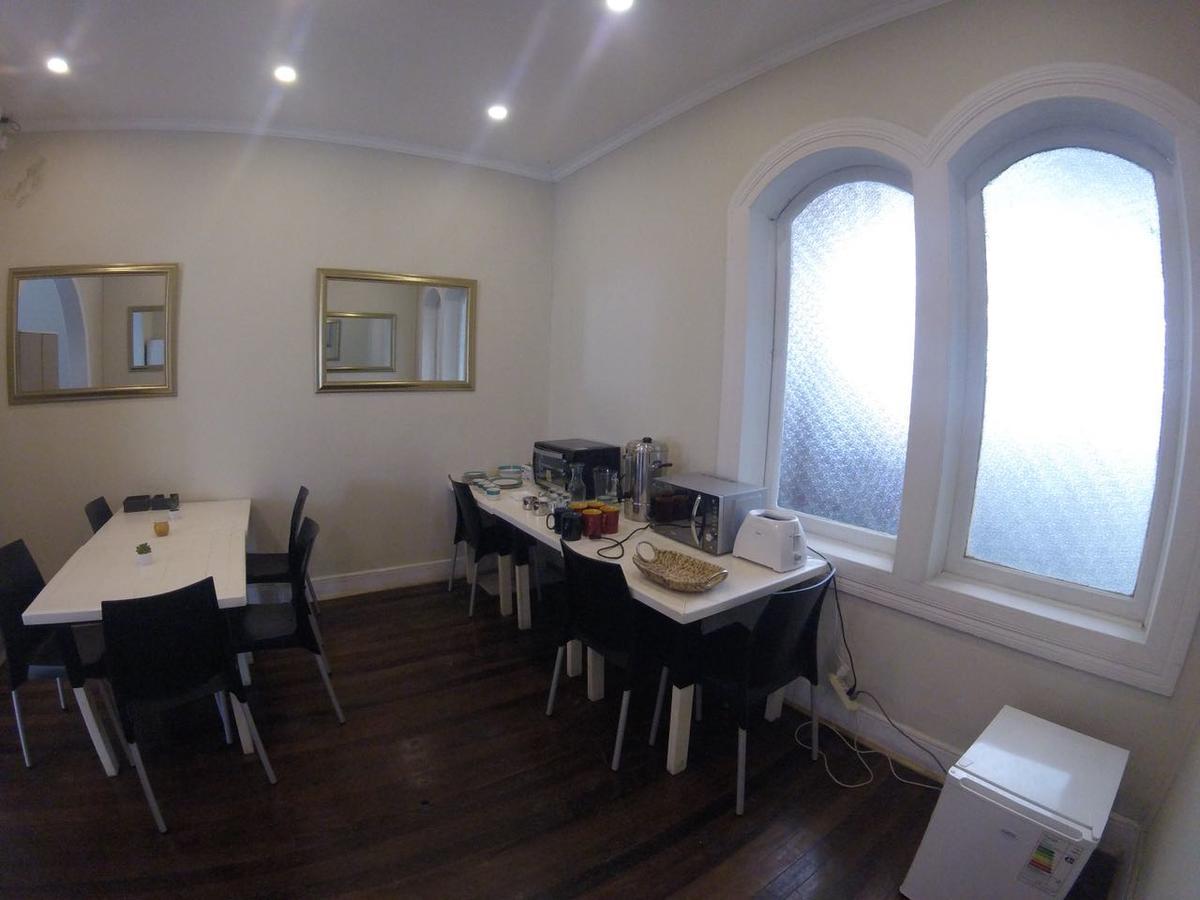 Casa Roble Hostal Boutique Сантьяго Экстерьер фото