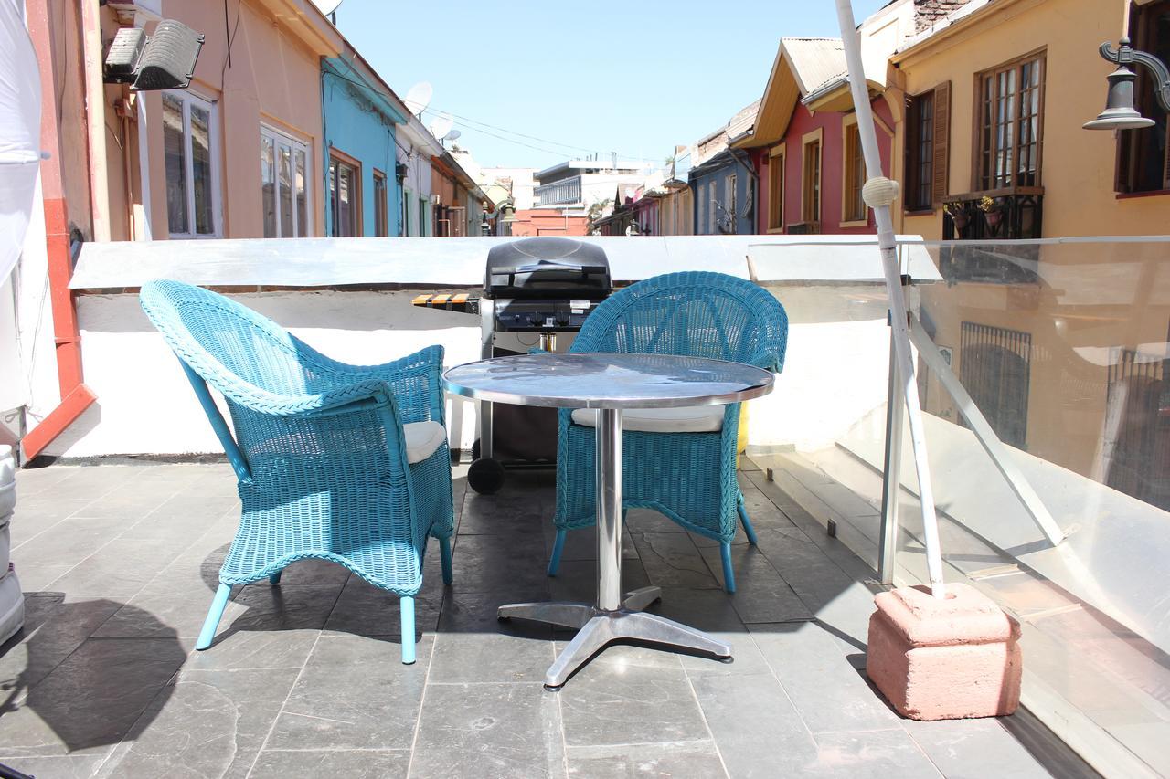 Casa Roble Hostal Boutique Сантьяго Экстерьер фото