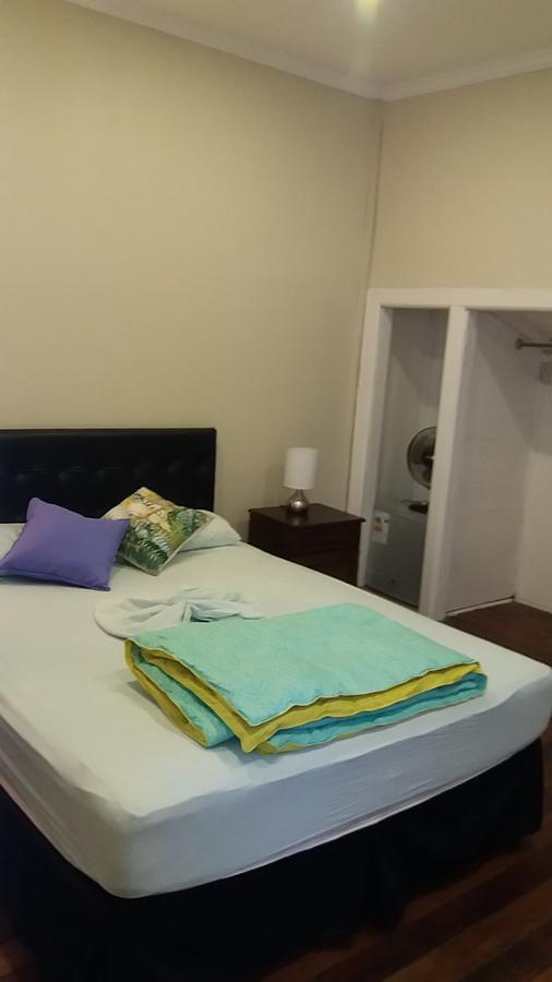 Casa Roble Hostal Boutique Сантьяго Экстерьер фото