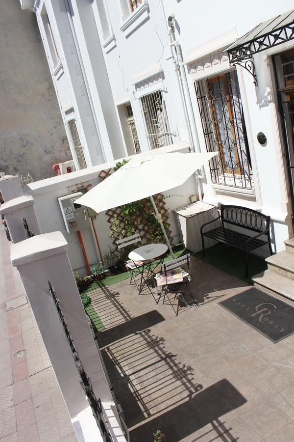 Casa Roble Hostal Boutique Сантьяго Экстерьер фото