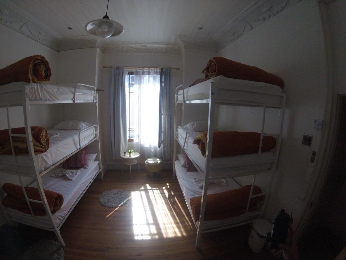 Casa Roble Hostal Boutique Сантьяго Экстерьер фото